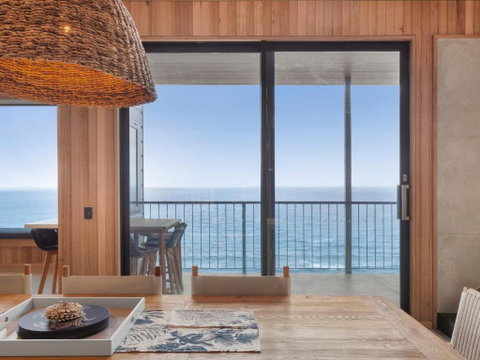 At Wye Eyrie With Arguably The Best Views In Town - Australia Accommodation 4