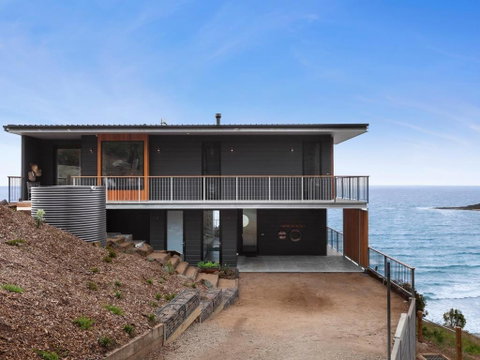 At Wye Eyrie With Arguably The Best Views In Town - Australia Accommodation 5