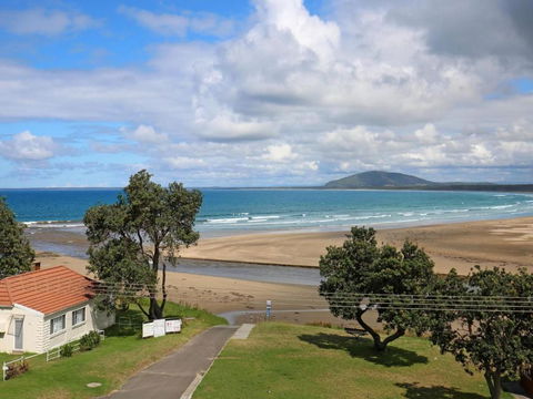 The Rotunda At Gerroa Pet Friendly Beachfront - Australia Accommodation 4