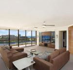Seascape Apartments Unit 1201A Luxury apartment with views of the Gold Coast  Hinterland - Australia Accommodation