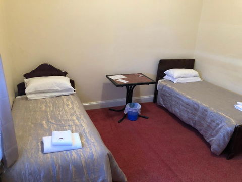 Commercial Hotel Morgan - Australia Accommodation 4