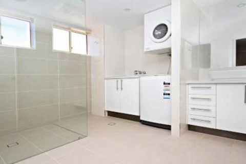 Alinga Unit 4 Amazing Ocean Views - Australia Accommodation 7