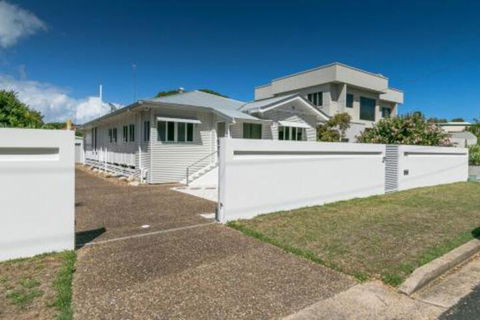 Charming Home By The Sea - Australia Accommodation 6