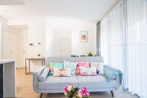 Warm Soul Apartment In The Heart Of Eastwood - Australia Accommodation 5