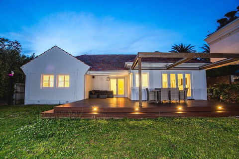 Ultimate Sandringham Beach Front Luxury House - Australia Accommodation 1
