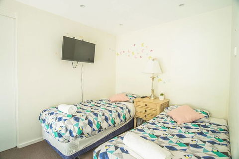 Ultimate Sandringham Beach Front Luxury House - Australia Accommodation 4