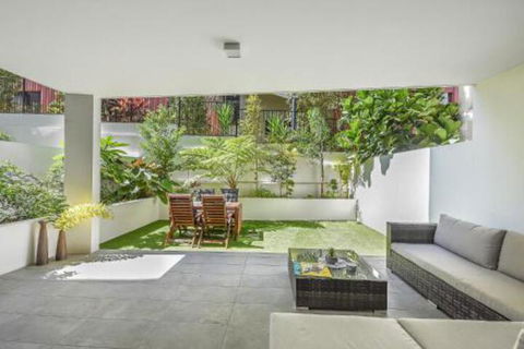 Private Mooloolaba Family 2 Bedroom Unit - Australia Accommodation 3