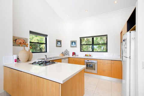 A Little Cove Treasure Noosa Heads - Australia Accommodation 4