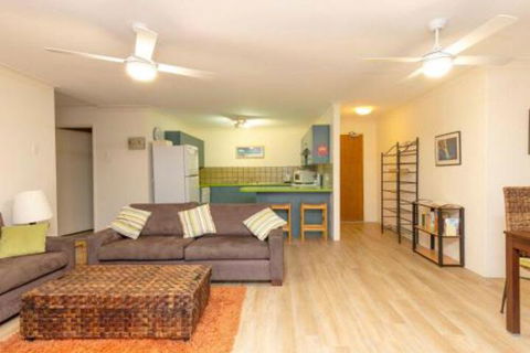 Apartment With Inground Pool - Australia Accommodation 0