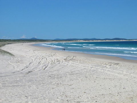 Enjoy The Soothing Sea Breeze - Australia Accommodation 1