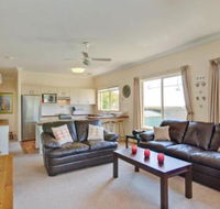 Just 4 Fun - Australia Accommodation