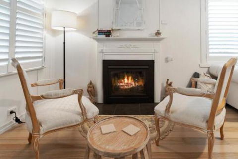 Amber Cottage Luxury Seaside Retreat With Outdoor Spa! - Australia Accommodation 2