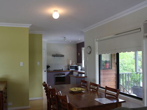 Waterside View - Australia Accommodation 6