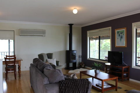 Waterside View - Australia Accommodation 2