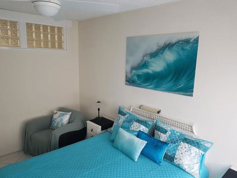 Carinya Gardens 15 - Australia Accommodation 6