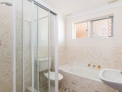 Albert Court 8 - Australia Accommodation 1