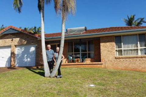 Twin Palms Holiday House At Lighthouse - Australia Accommodation 0