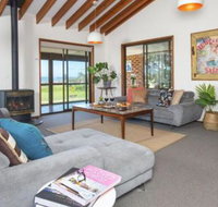 Beach House on Jones Beach Kiama Accommodation - Australia Accommodation