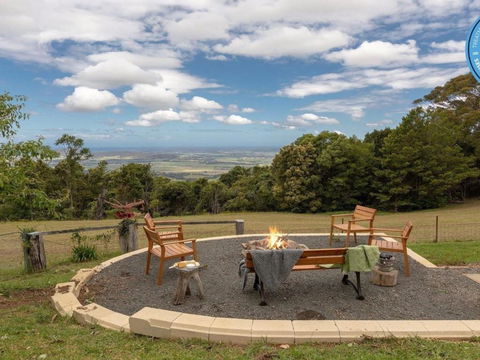 Captains Lookout Elevated Ocean Views Rural Stay - Australia Accommodation 5