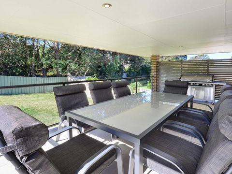 Sunset Over Neptune Pet Friendly 5 Min To Beach - Australia Accommodation 6