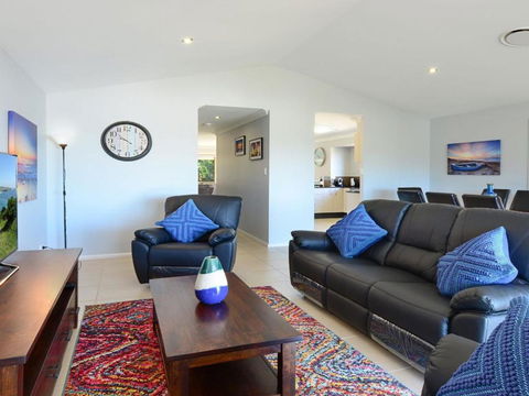 Sunset Over Neptune Pet Friendly 5 Min To Beach - Australia Accommodation 2