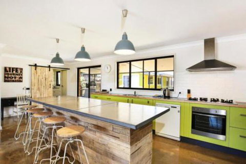 Aloha Pet & Family Friendly 10 Min Walk To Beach - Australia Accommodation 5