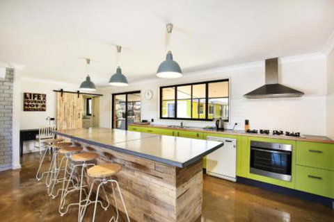 Aloha Pet & Family Friendly 10 Min Walk To Beach - Australia Accommodation 0