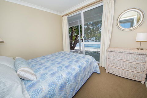 A Foreshore Salamander Bay - Australia Accommodation 6