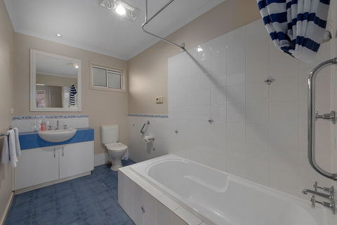 Mulwala Waterside - Australia Accommodation 2