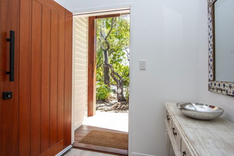 Papillon Bleu - Australia Accommodation 0