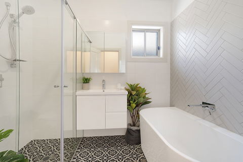 Accommodation Hunter - Adams St Maitland - Australia Accommodation 2