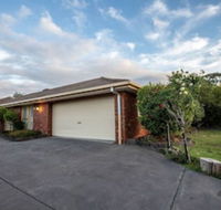 Quiet  Peaceful 3bed2bath Home keilor Downs - Australia Accommodation