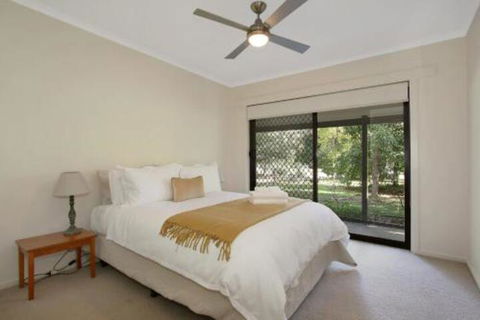 Alpine Streamside - Australia Accommodation 5