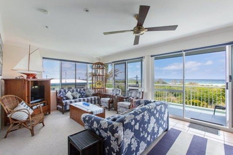 Home Away From Home With Sweeping Ocean Views Unit 12 60 Peregian Esplanade - Australia Accommodation 6