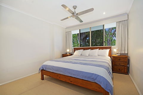 Tropical 5 Bedroom Family Getaway In Noosa Heads - Australia Accommodation 4