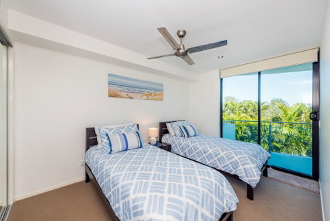 Stylish Beach Side Apartment Unit 5 33 Lorikeet Drive - Australia Accommodation 3