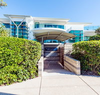 Stylish Beach Side Apartment Unit 5 33 Lorikeet Drive - Australia Accommodation