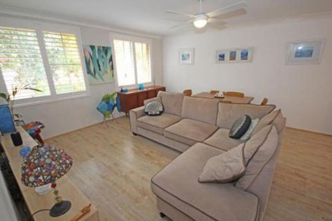 Annies Apartment - Australia Accommodation 2