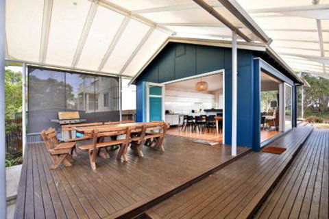 Ayana Beach House Pet Friendly Opposite Beach - Australia Accommodation 3