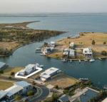 Anchored Access to the Gippsland Lakes - Australia Accommodation