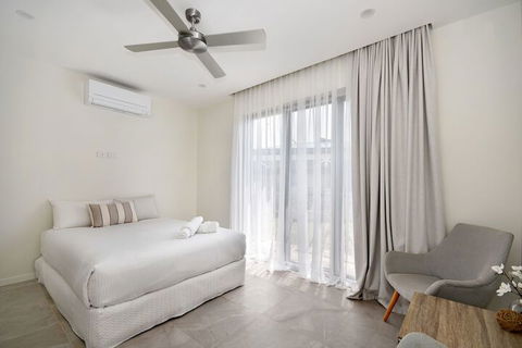 The White House Mooloolaba Beach - Australia Accommodation 1