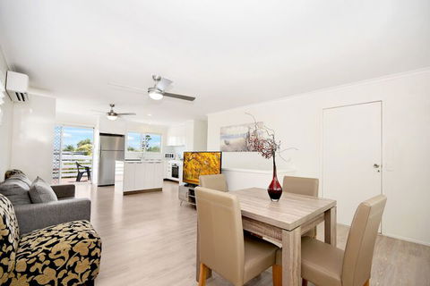 The White House Mooloolaba Beach - Australia Accommodation 5