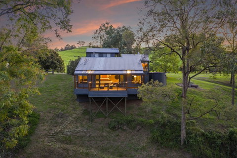 The Edge Villa - Australia Accommodation 1