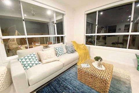 Hope Island Water Front House - Australia Accommodation 0