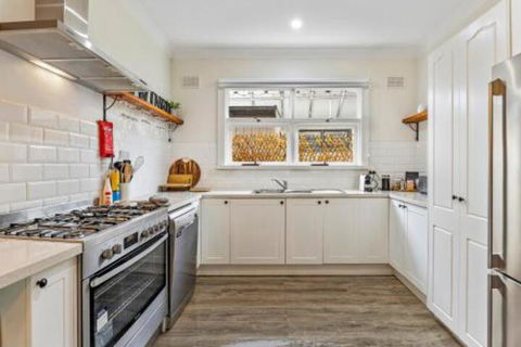 White On Wright Clare - Australia Accommodation 4