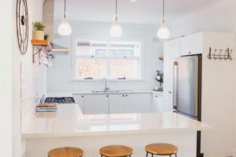 White On Wright Clare - Australia Accommodation 3