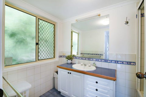 Blue Haven - 7 Egret Street - Australia Accommodation 3