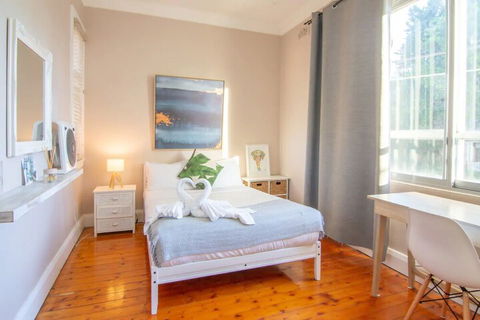 Cosy Apartment Walking Distance To Manly Beach - Australia Accommodation 3