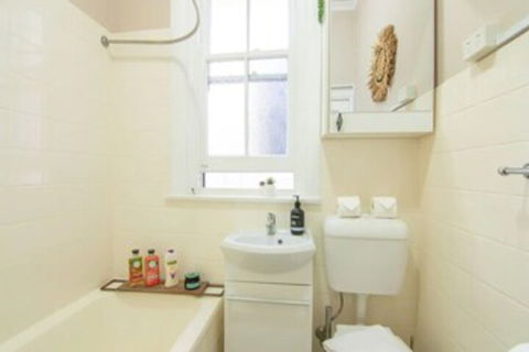 Cosy Apartment Walking Distance To Manly Beach - Australia Accommodation 6