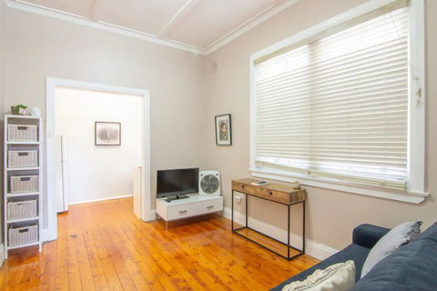Cosy Apartment Walking Distance To Manly Beach - Australia Accommodation 0